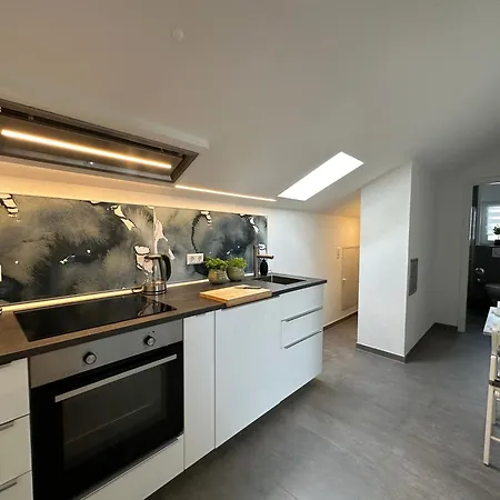 Zentral, Ruhig&stilvoll Wohnen - Yuka Apartment *